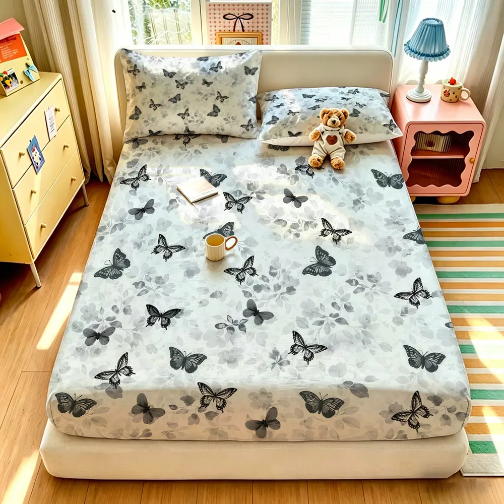 A 3-piece simple butterfly and flower pattern printed bedding set, including 1 bedding cover + 2 pillowcases, without a core. The bedding cover is soft and comfortable, with a deep pocket design, and can be used as a gift, Floral Bedding Set