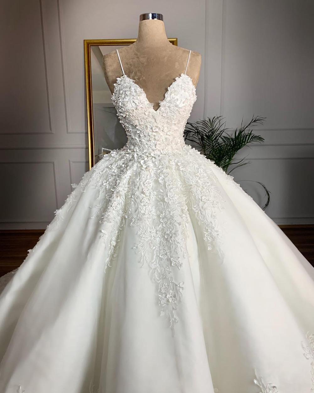 2026 New Arrival Deep V Neck Sexy Lace Wedding Dress – Floor Length Romantic Elegant Gown for Banquet, Departure & Reception, Fall