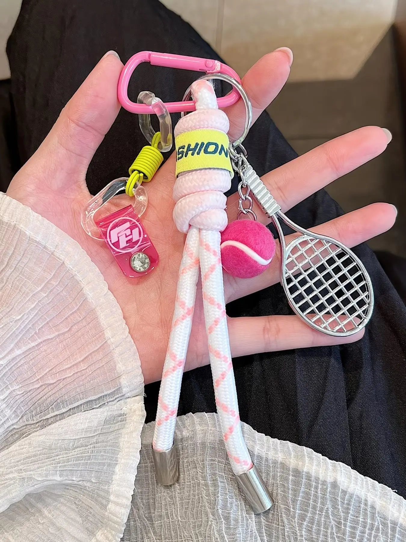 Preppy Aesthetic Mini Tennis Racket Ball Keychain Braided Wrist Strap Carabiner Sport Backpack Charm VSCO Y2K Cute Gift For Tennis Enthusiasts Teen Girls Women