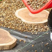 GARVEE Woven Landscape Fabric 5.8oz, GARVEE 4 x 100FT Weed Fabric Barrier, Double Layer, Garden Fabric Weed Barrier, Weed Control Fabric Ground Cover, Gardening Mat for Garden Beds, Landscaping