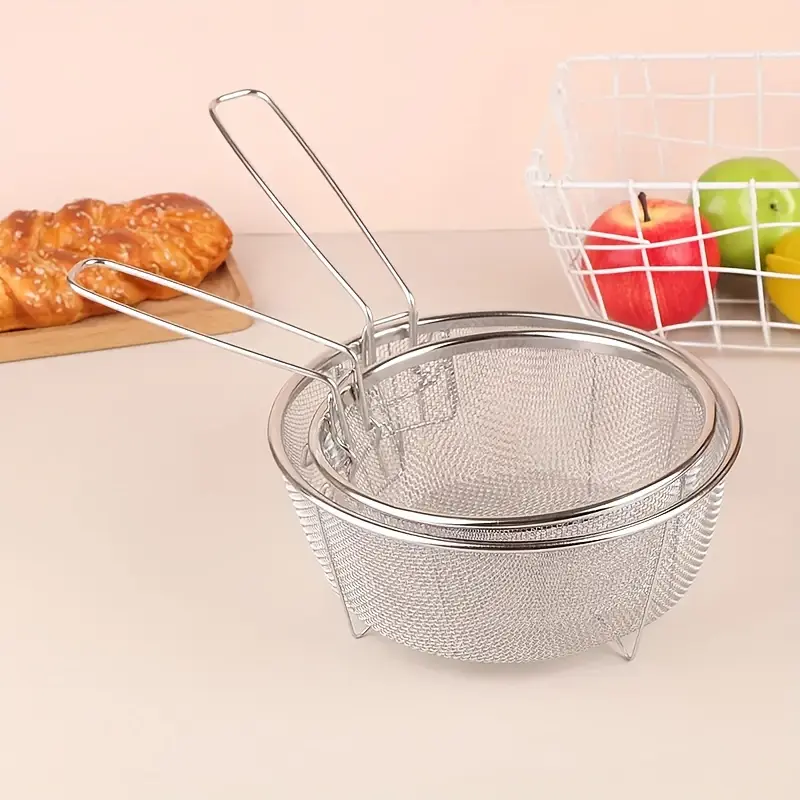 2 pieces of stainless steel frying basket with fine mesh, food filter basket set, skimming spoon with handle-stackable, frying filter, deep fryer filter, kitchen oil discharge spoon