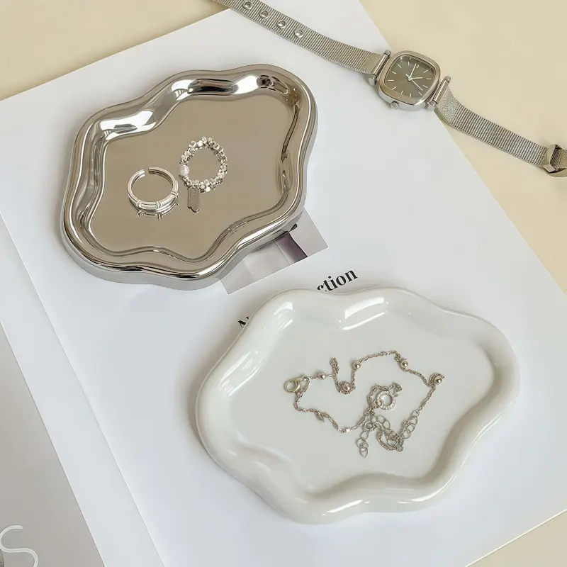 Plastic Large Cloud Jewelry Tray for Necklaces Earrings Watches Rings, Unisex, Ideal for Bedroom Bathroom Desktop, Classic Style, Multiple Scenarios