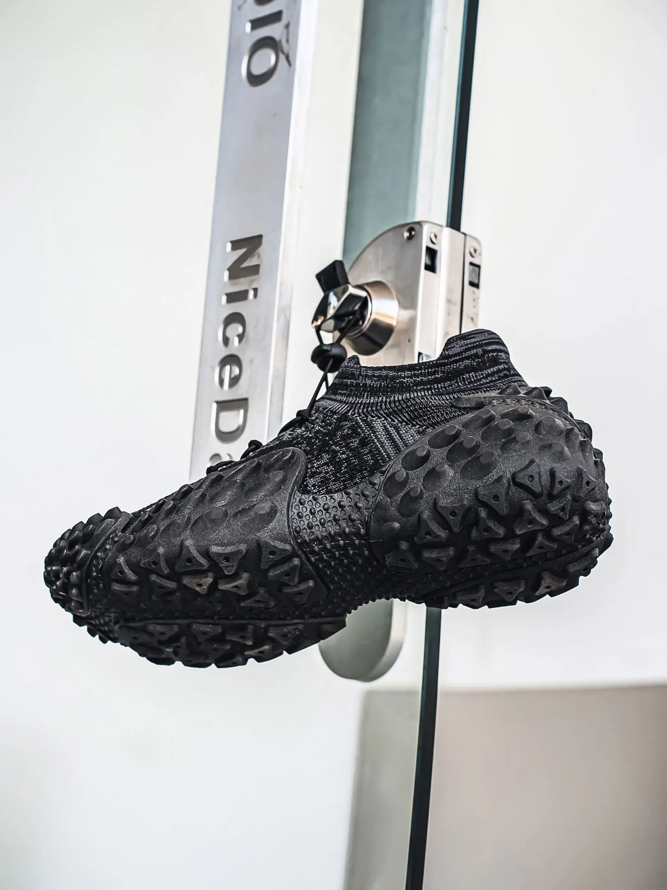 Men's Streetwear Sporty Sneakers, Breathable Mesh Upper, Anti-Slip Rubber Sole, Casual All-Season Shoes for Commute and Light Sports