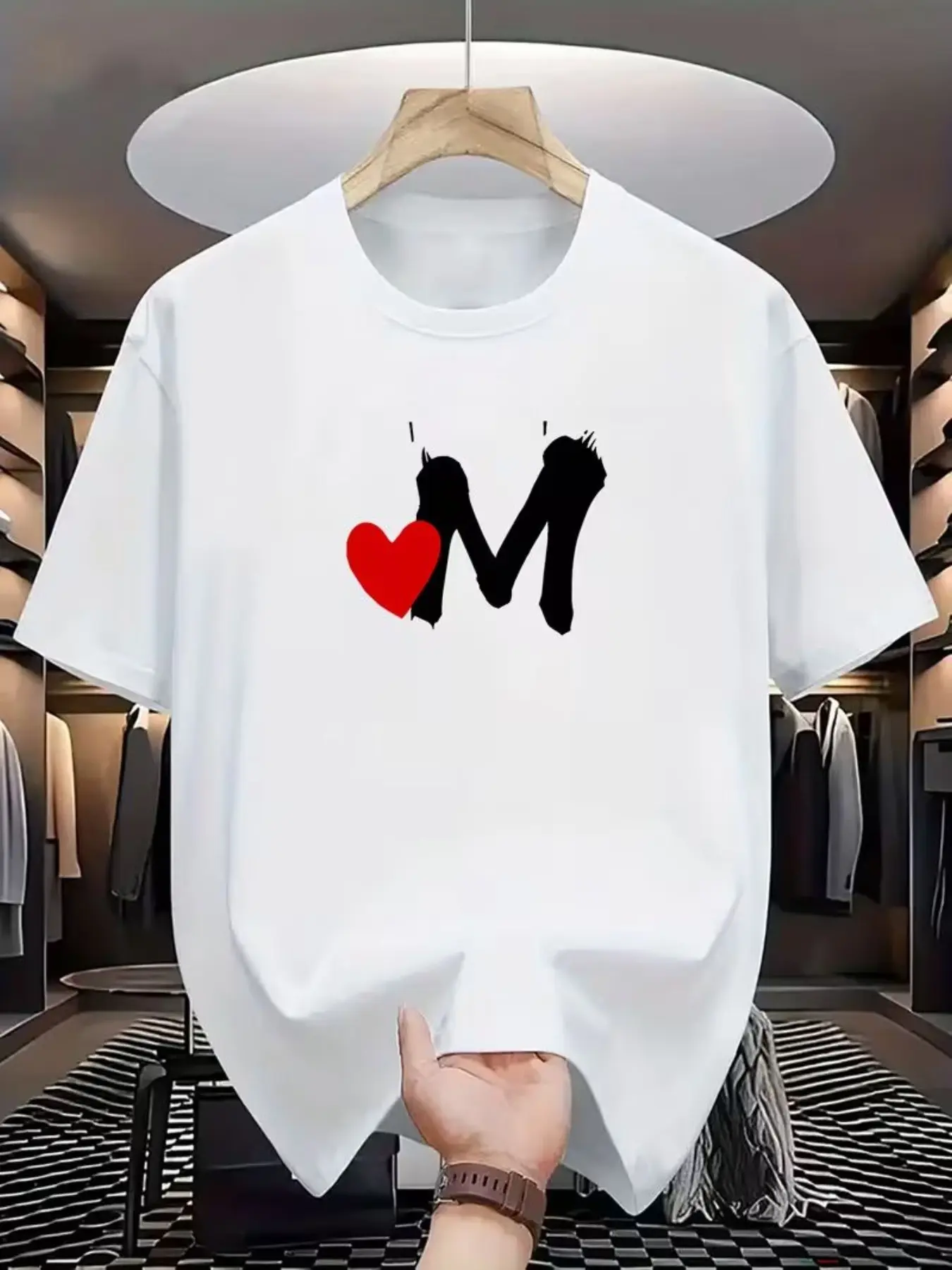 Hand-Drawn Calligraphy Letter M Heart Colorblock Print Short Sleeve Unisex Crop Top, Casual Fitted Round Neck T-Shirt