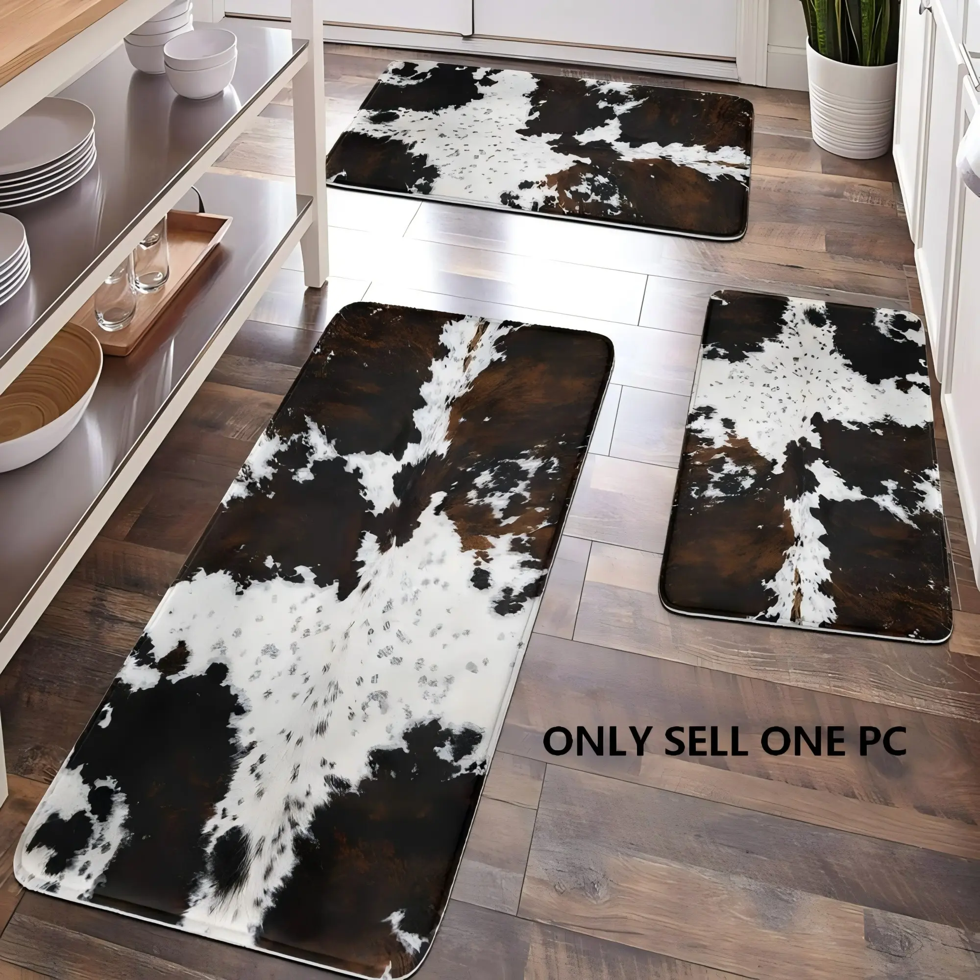 [Popular Choice]1PC, Soft Velvet Bathroom Mat, Anti-Fatigue Kitchen Rug, Animal Print Door Mat, Home Decor, Non-Slip Bath Pad, Bathroom Decorative Mat, cow pattern