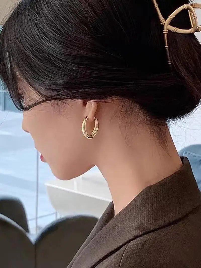 5 Pairs Vintage Elegant High-End Simple Fashion Metal Texture Geometric Design Women's Daily Commute Earrings Set, Stylish Ear Cuffs