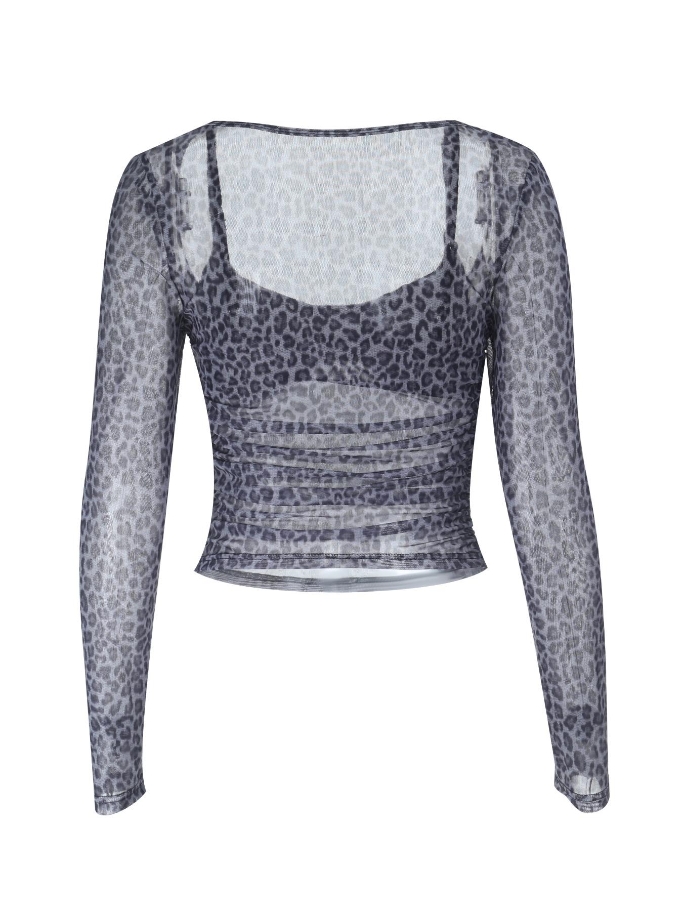 Leopard Print Long Sleeve Knit Top, Stylish Women's Casual Wear, Perfect for Daily, Trendy Animal Pattern Design