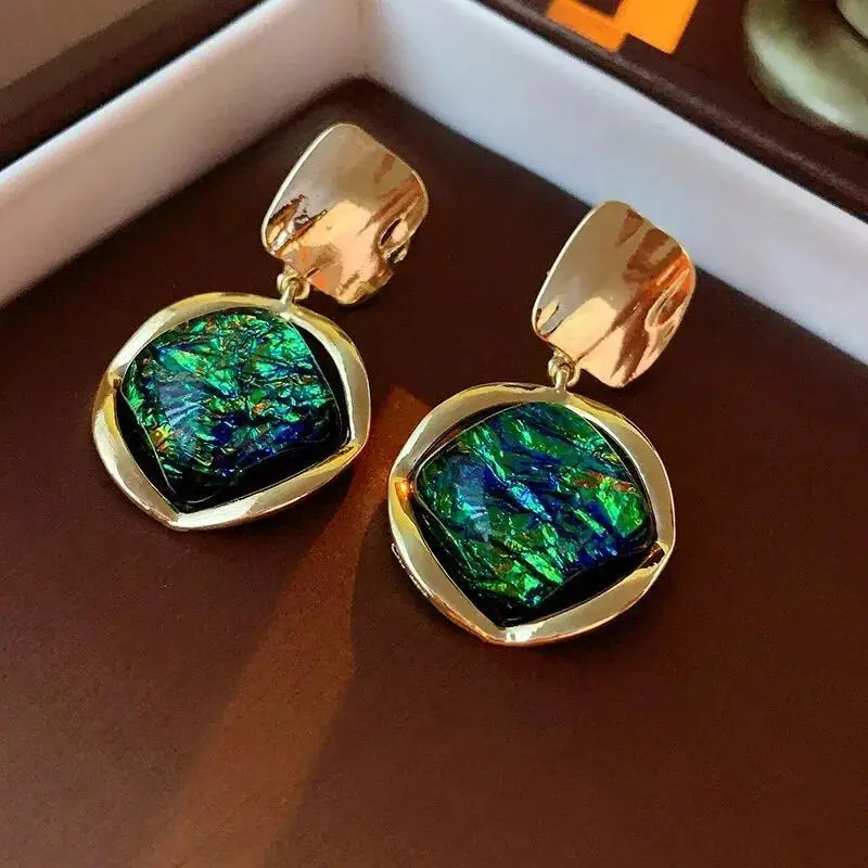 Women's Vintage Green Geometric Rhombus Round 19g Copper Alloy Rhinestone Stud Earrings, Sparkling Bling Aesthetic Push-Back Jewelry for Party, Wedding, Artificial Diamond Earrings, Bling Effect, Retro, 2.8*2.3Cm, 4.7*2.7Cm, Aesthetic Earrings
