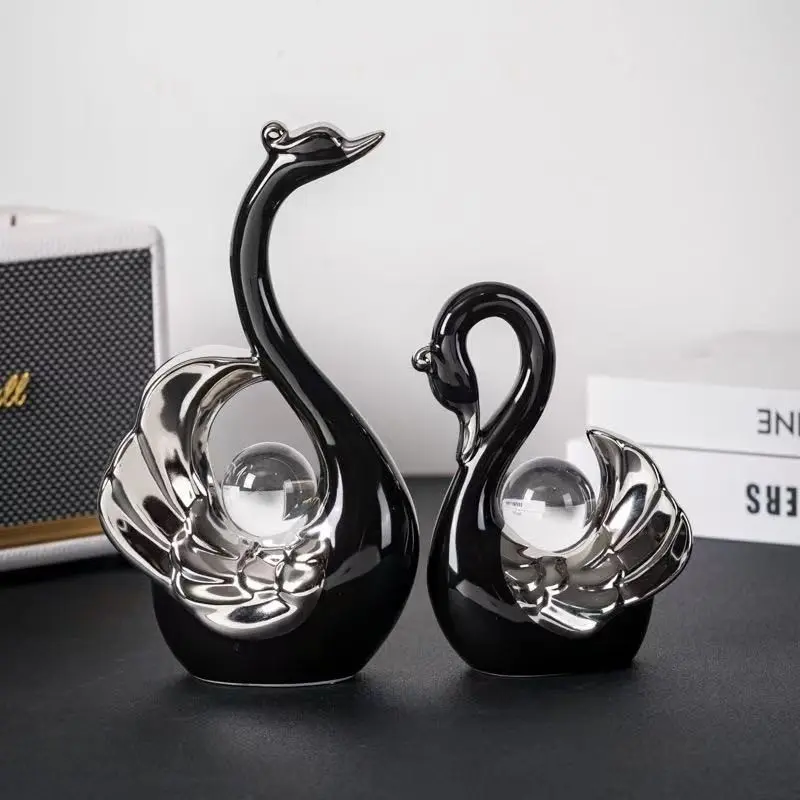 Elegant Ceramic Swan Couple Decorative Piece, Romantic Nordic Home Decoration, Perfect Valentine's Gift, Wedding Centerpiece, Anniversary & Christmas Ornament
