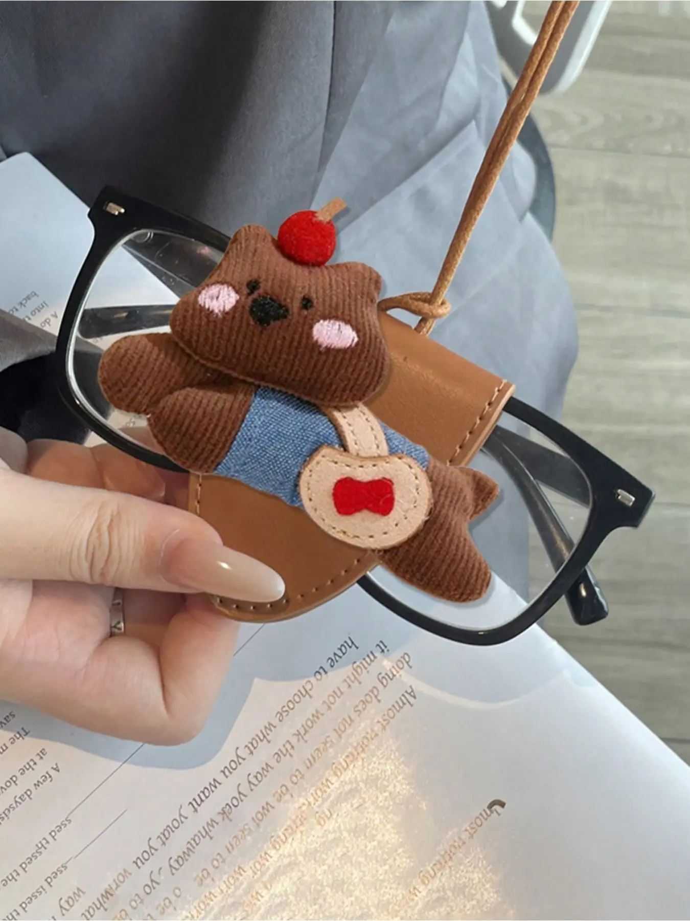 Neck Strap Eyeglass Holder, Multi-Functional PU Leather, Dog Breed Fabric, Women's Sunglasses Necklace, Travel Essential