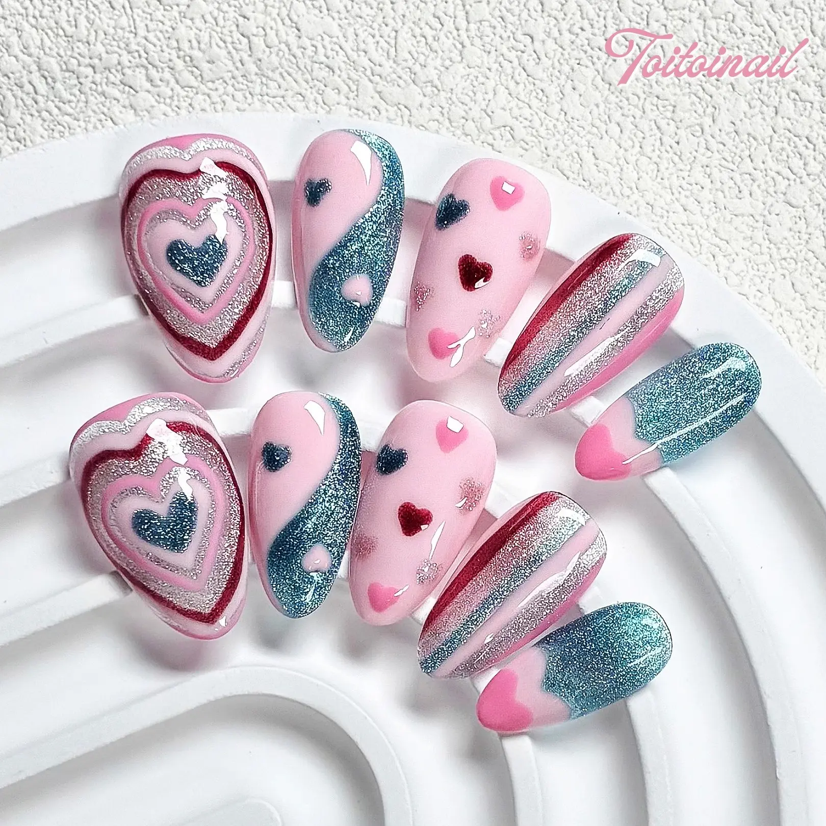 Glitter Heart Press On Nails | Short Almond, 10pcs Handmade Glossy Nails With Light Pink Base, Multi-layer Heart Pattern, Glitter Swirl & Tiny Heart Print, Sweet Y2K Romantic Reusable Nail Tips For Daily Dating Outfits