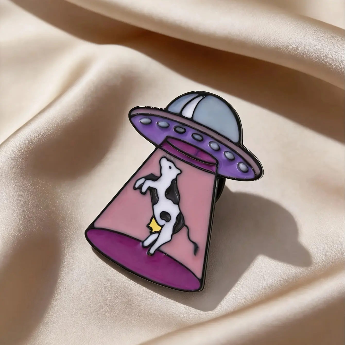 Charming Spaceship & Cow Enamel Lapel Pin - Cute Hip-Hop Style, Alloy, Perfect for Casual Attire or Parties