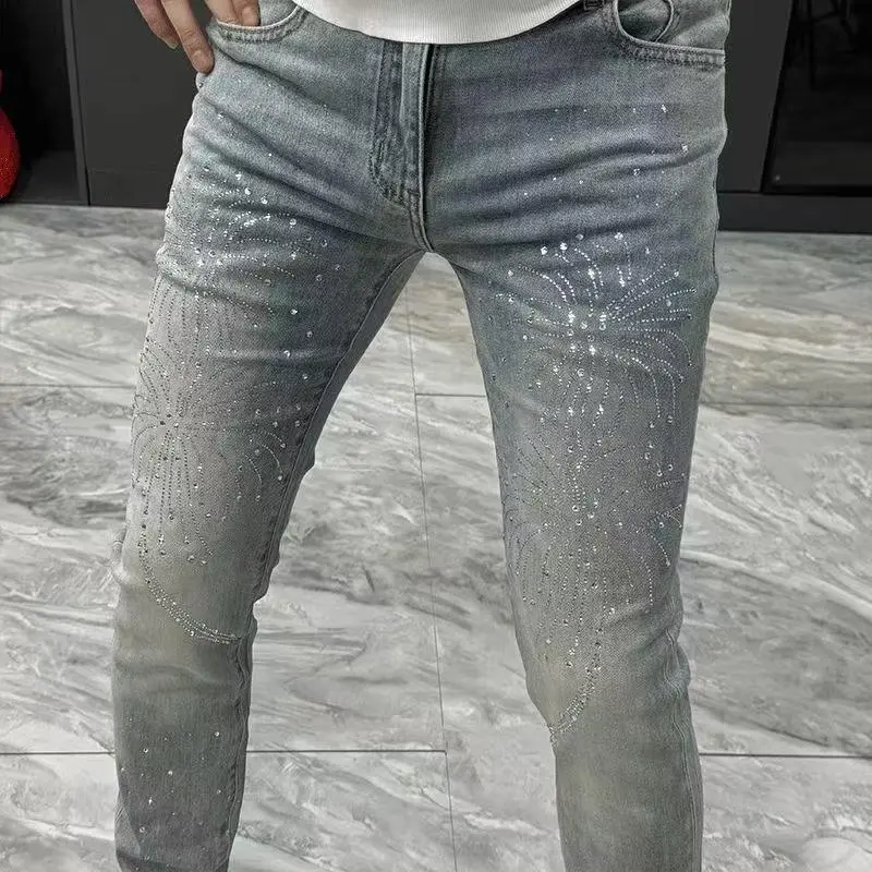 Fashion 2026 Luxury Men's Jeans with Diamond Hot Stamping Washed Ripped Holes Slim Fit Comfortable Stretch Jean Trousers for Men