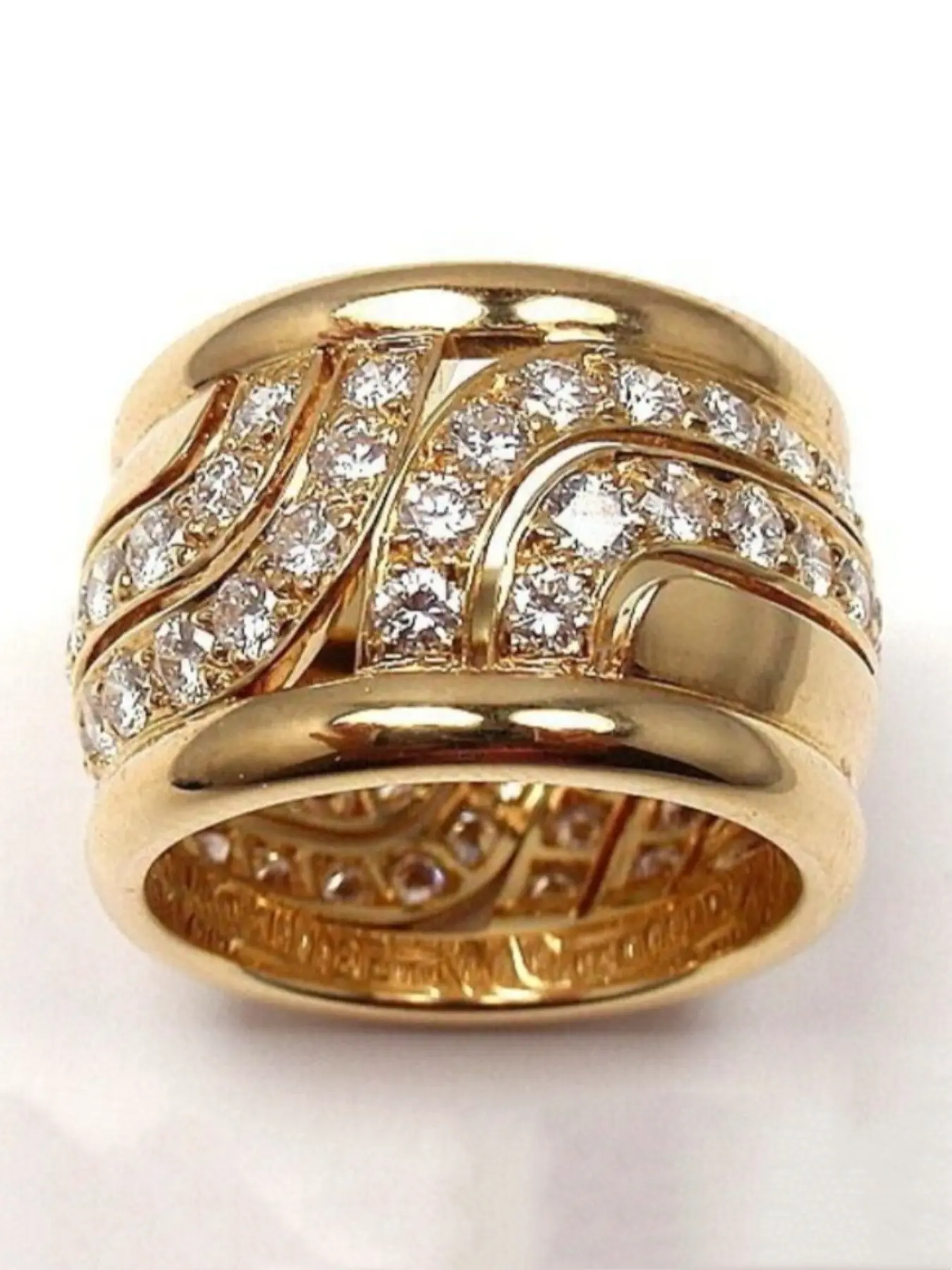 Luxurious Curved Wave Full Paved Cubic Zirconia Wide Ring Golden Plated Chunky Statement Band Elegant Wedding Anniversary Party Jewelry for Women Cocktail Ring