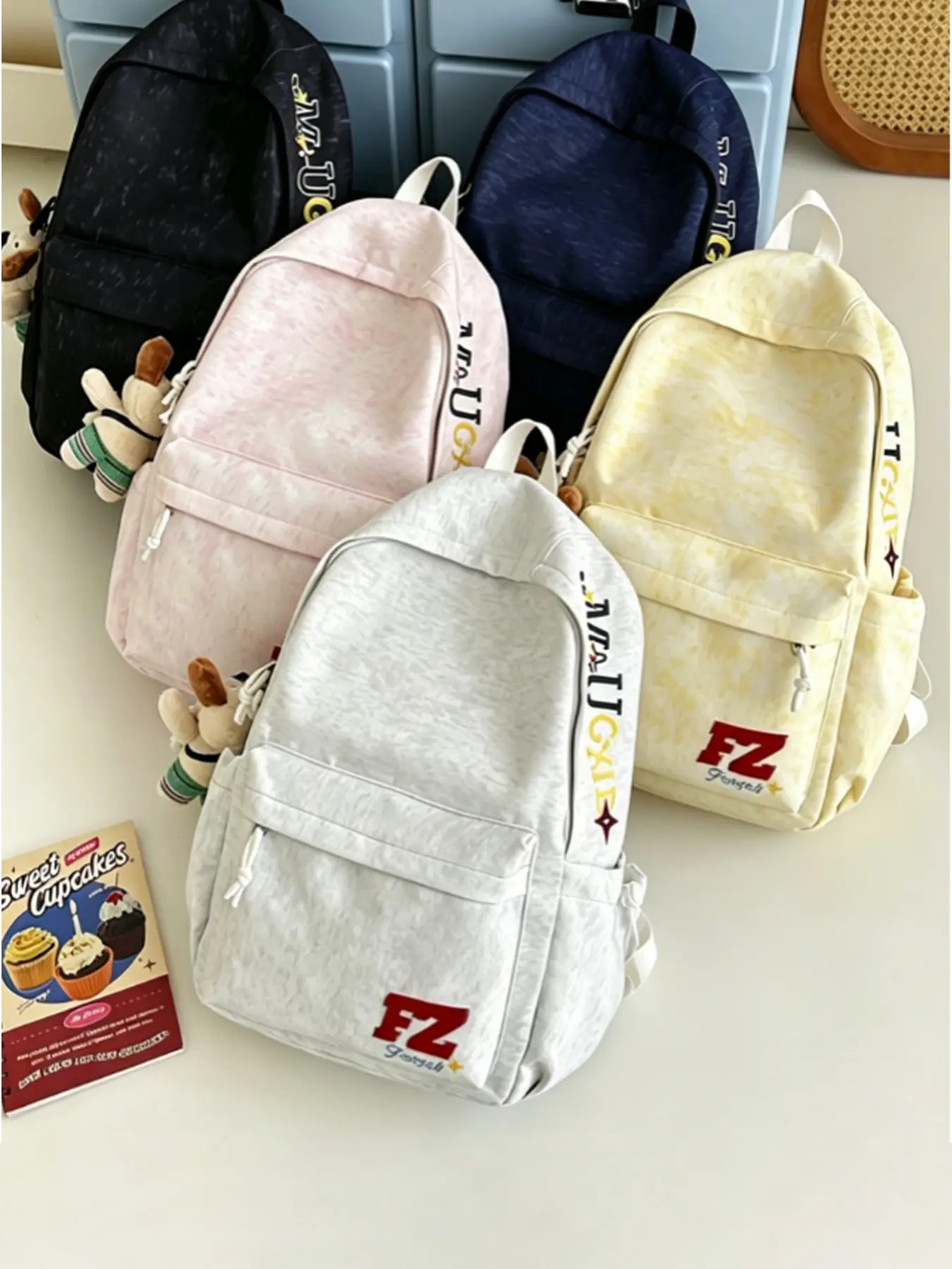 1pc Light Pink Mist Gradient Simple Backpack Soft Cartoon Pendant Double Drawstring Side Pocket Light Daypack For Women Shopping Short Trip Campus Bag Lightweight Casual Daypack