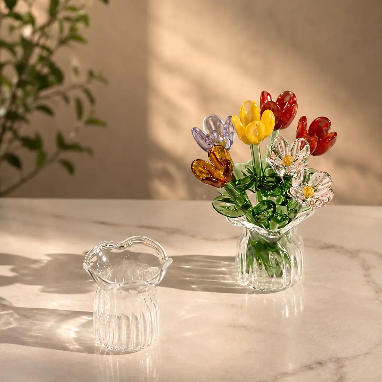 Handcrafted Mini Glass Vase with 8 Artificial Flowers, DIY Faux Flower Arrangement for Home & Summer Room Decor, Decorative Floral Bouquet for Gifts, Weddings, Parties & Table Centerpieces