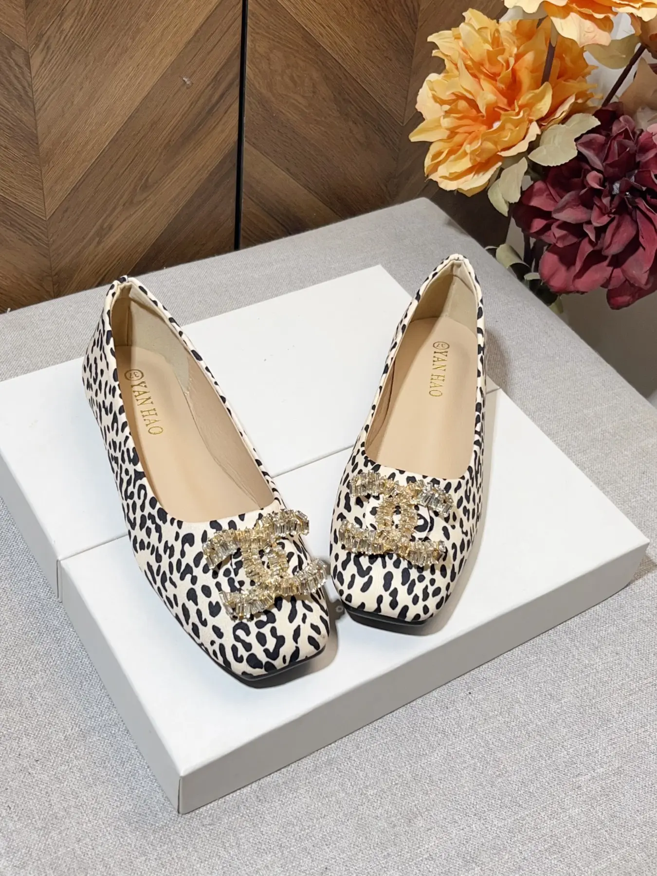 Women's Square Toe Slip-On Flat Shoes, Casual Flats, Trendy Leopard Print, Rhinestone Decor, Comfortable Soft Sole, All Seasons Casual Wear