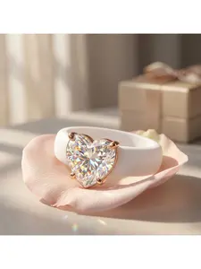 Western-style affordable luxury square cubic zirconia and silicone ring set; stackable, unique design; stylish and versatile accessory.