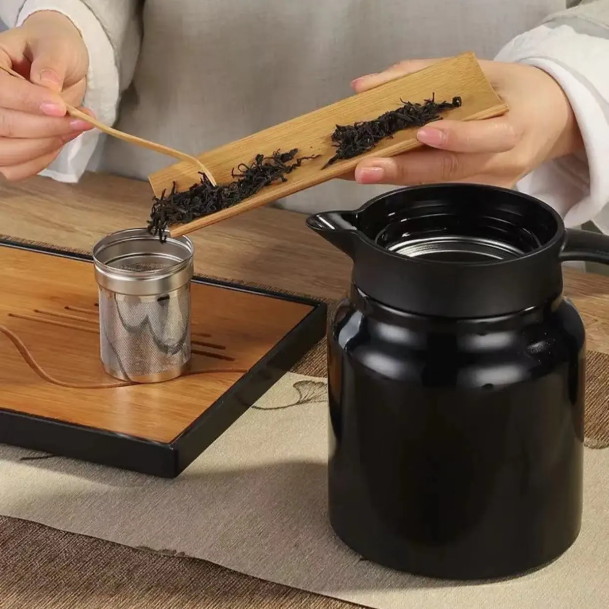Stainless Steel Insulated Tea Pot, Large Capacity Hot Water Jug, Detachable Coffee Vacuum Flask, Wooden Handle, Portable Office Home Use Kitchenware