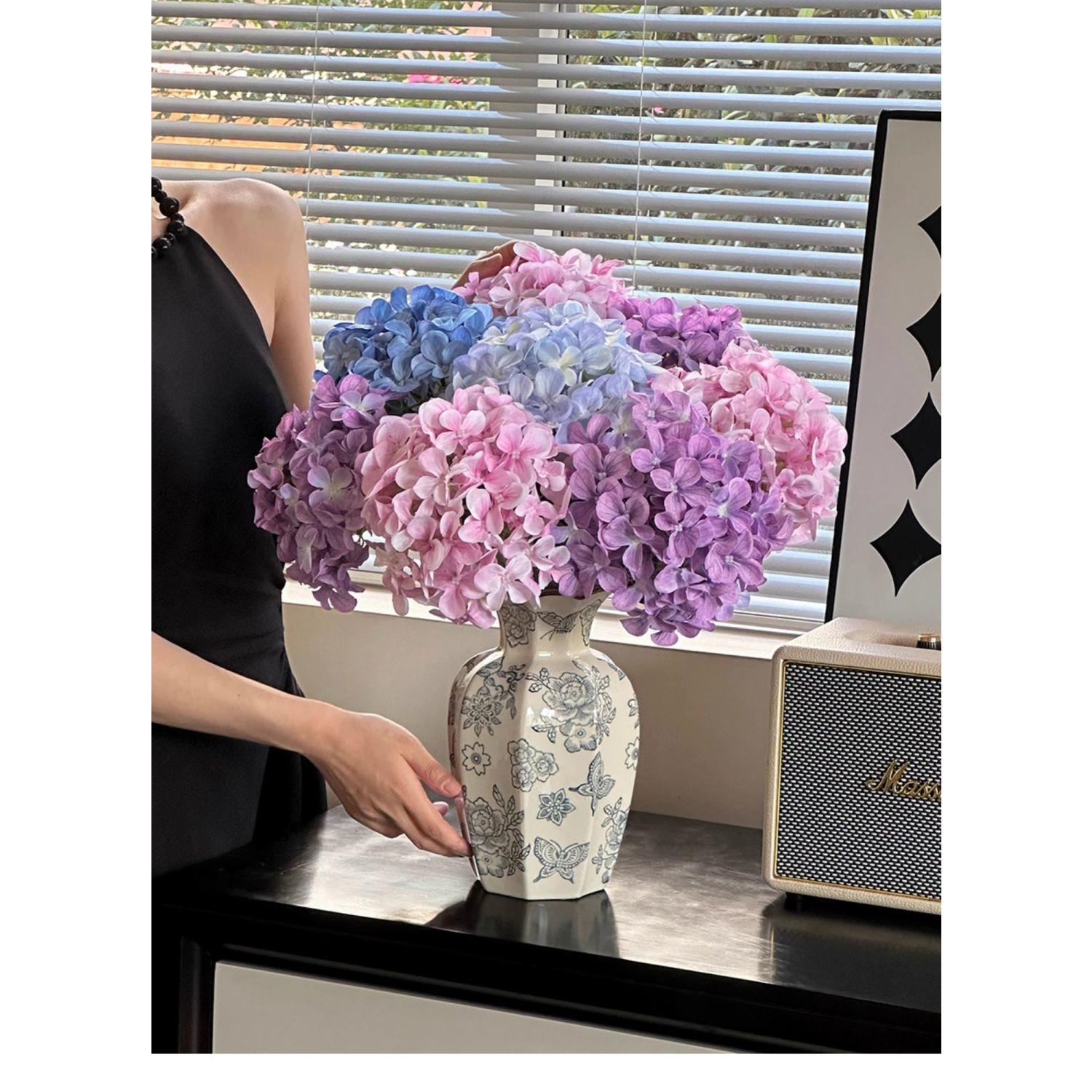 Luxury hydrangea faux for dining table and living room decorations, wedding artificial decorative floral arrangements, silk flowers, dried flowers filler