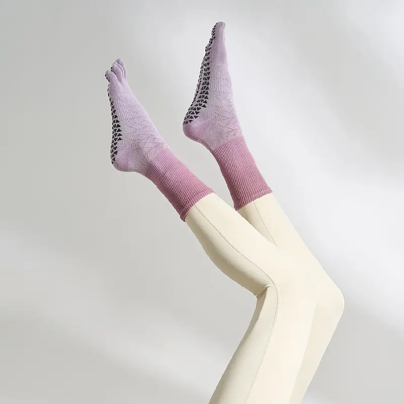 Gradient Mid Calf Five Toe Non Slip Yoga Socks for Pilates Indoor Workout