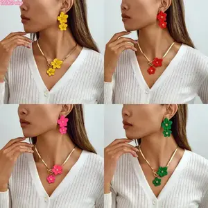 [SummerWins]3Pcs Elegant White Plumeria Flower Enamel Jewelry Set, Boho Frangipani Necklace + Drop Earrings, Vintage Floral Accessory for Wedding Daily Party Beach Vacation