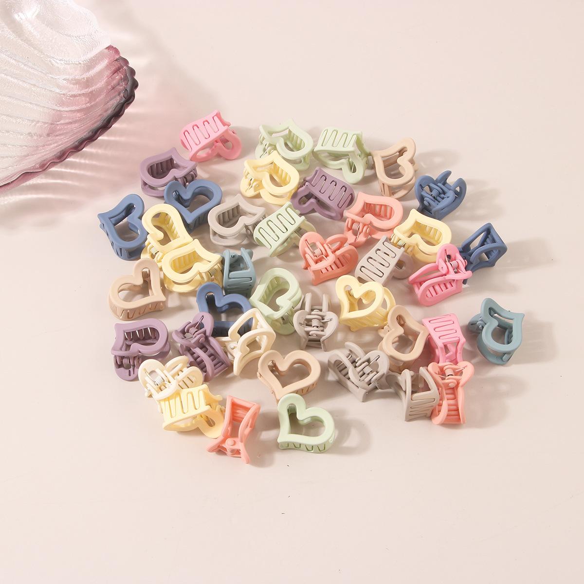 (Gift) Mini Small Claw Clip Ins High-End Matte Bangs Clip DIY Cute Women Hair Clip Shark Clip Hair Accessories