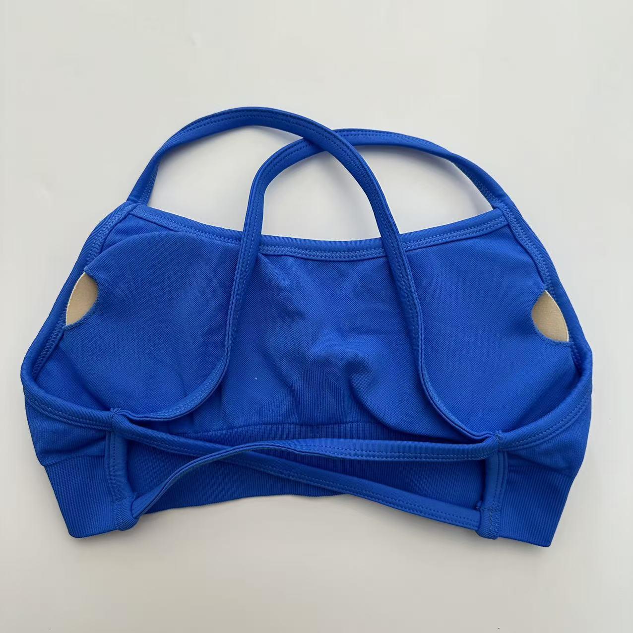 DFYNE Women's Sports Bra, Short-Sleeve Fitness Top, Elastic and Breathable, Sports and Fitness Top