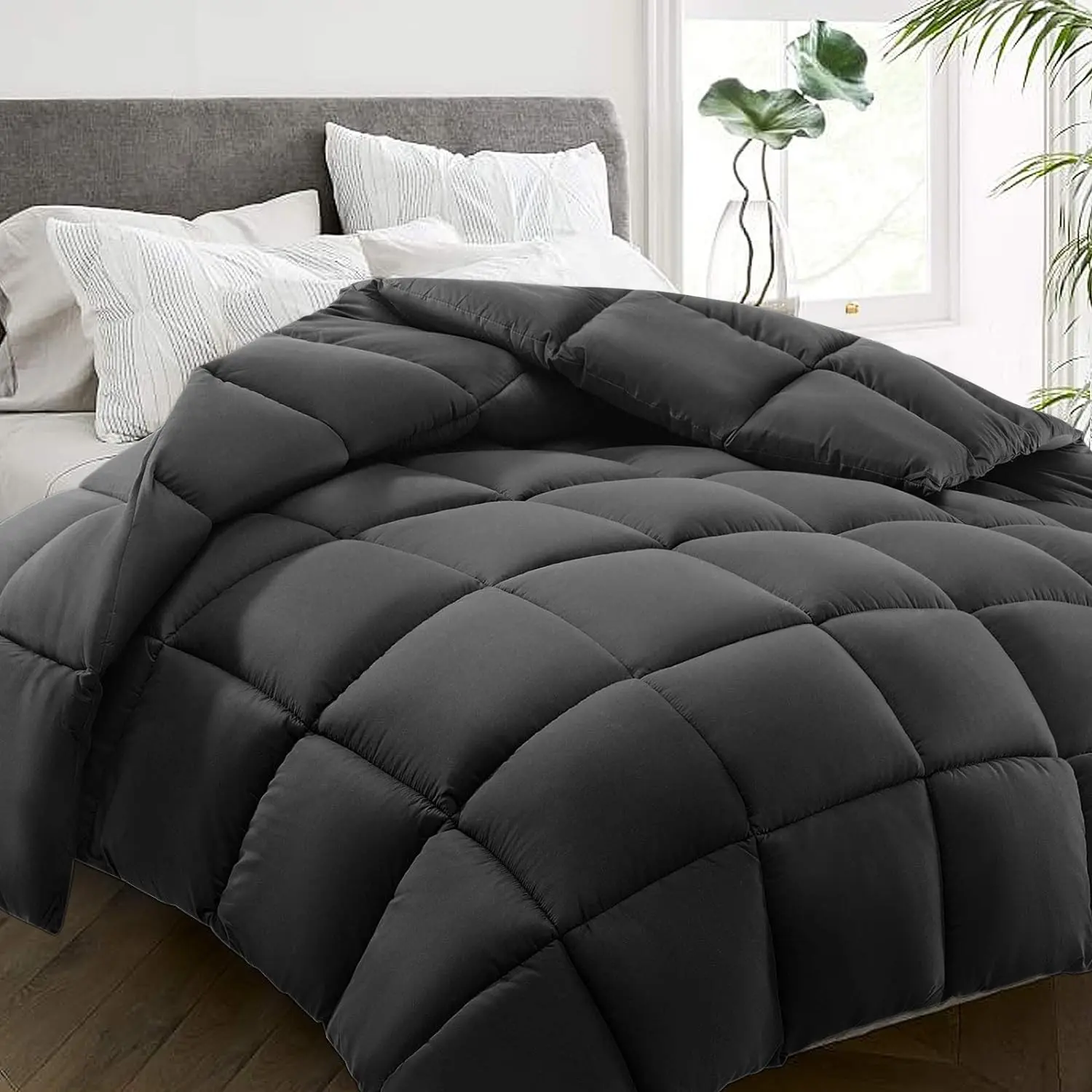 Queen Comforter, All Season Down Alternative Duvet Insert, Cooling Quilted Bed Comforter with Corner Tabs,Machine Washable, Dark Grey, 88x88 Inch