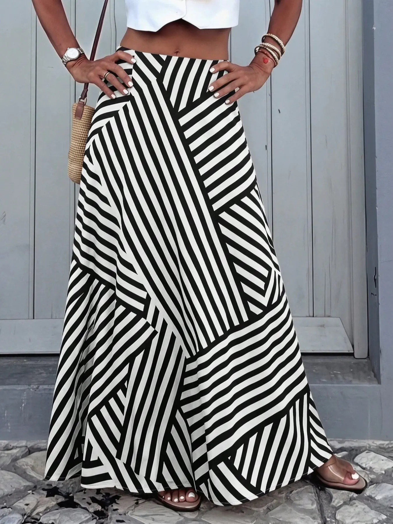 Women's and Irregular Striped Long Skirt, Loose Skirt, High Waist Flowy A-Line Dress, Elegant, Stylish, Chic and Casual Midi Skirt for Daily Wear, Bottoms