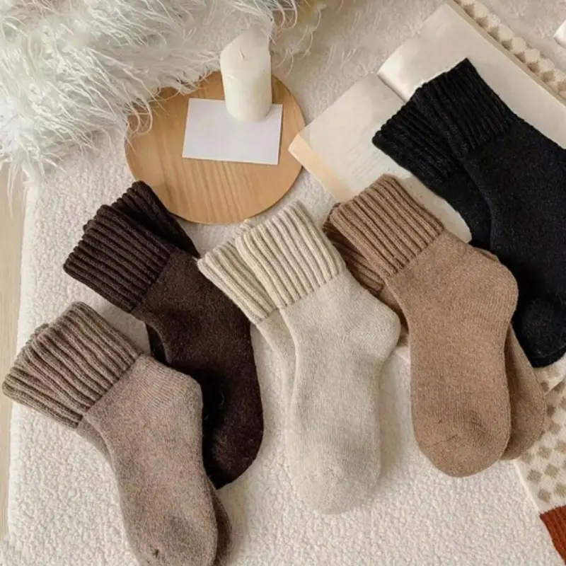 Women's Solid Mid-calf Knitted Socks, Casual Soft Comfy Warm Socks for Fall & Winter, Women's Socks for Daily Wear