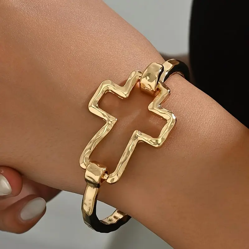 【Black Friday】Women's Cute Cross-Design Bangle Bracelet, Cross Charm Bangle, Fashion Jewelry for Parties and Daily Wear, Trendy All-Match & Exquisite Jewelry for Birthday Gifts, Trendy Bangles, Cross Bracelets, Fashionable Bracelet