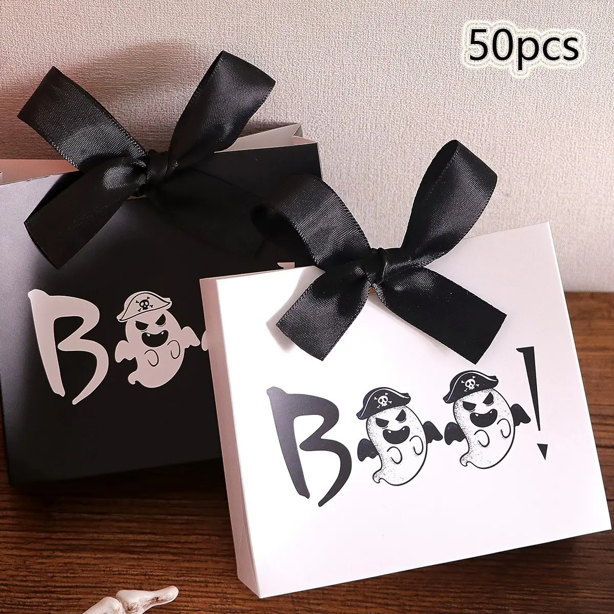 50pcs/set Boo Ghost Halloween Candy Boxes, Ghost Theme Party Gift Packaging Boxes, Trick-Or-Treat Boxes for Halloween