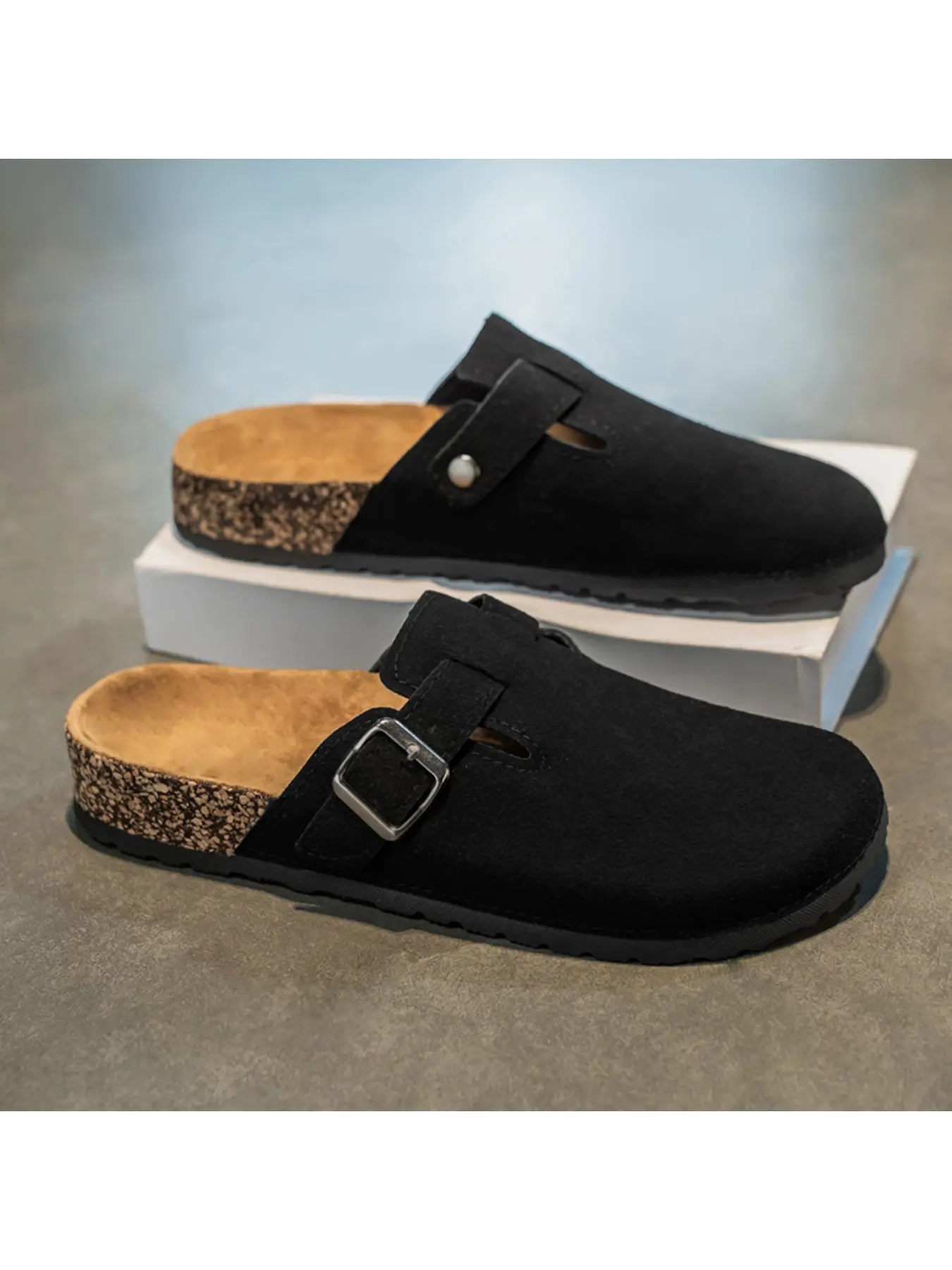 Men's Shoes 2026 New Retro Thick Sole Anti-Slip Wear-Resistant Half Slippers Thick Bottom Slippers Classic Clog Chunky Sole Clogs Outdoor Casual Beach Sandals Beach Footwear Shoes Clogs