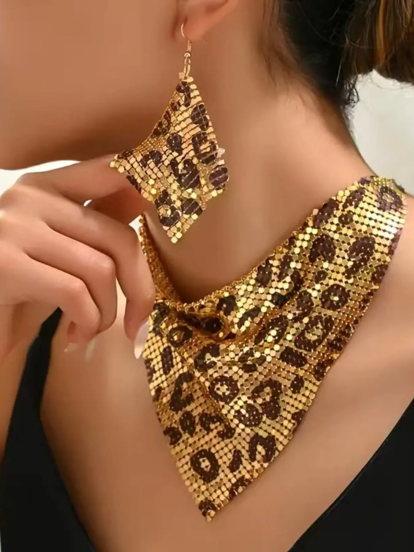 3pcs/set Leopard Pattern Necklace and Earrings Set, Luxurious Wave Chain Jewelry, Fashionable Women's Gift for Daily Wear, Parties, Music Festivals