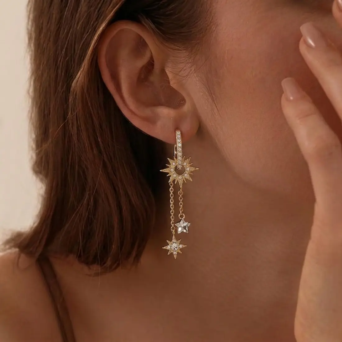 Women Boho Star Crystal Fringe Earrings, Rhinestone Chain Drop Earrings, Retro Aesthetic Statement Jewelry, Lightweight Sparkling Earrings for Party Night Out Outfit