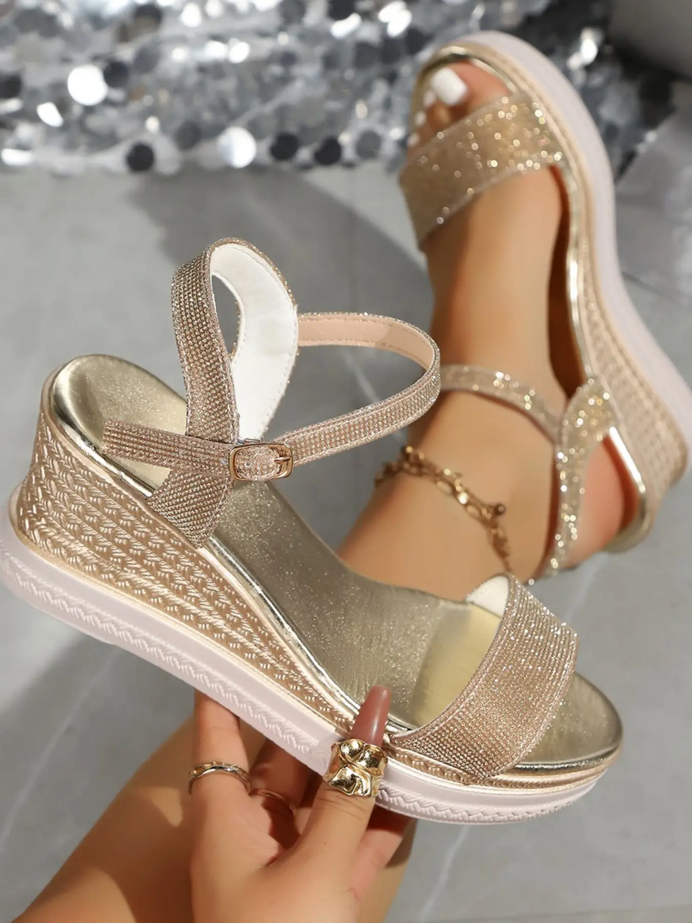 Women's Flashy Fabric Open-Toe Buckle Wedge Sandals, Straw Layered Thick Sole Invisible Heel Anti-Slip High Heels, Beach Travel Daily Shoes, Chic Summer Footwear