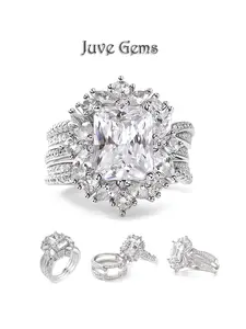 Two-Piece Square Artificial Zirconia Double-Layer Ring Set with European and American Niche Design, Luxurious and Opulent Style, High-End Jewelry Suitable for Banquets and Parties.