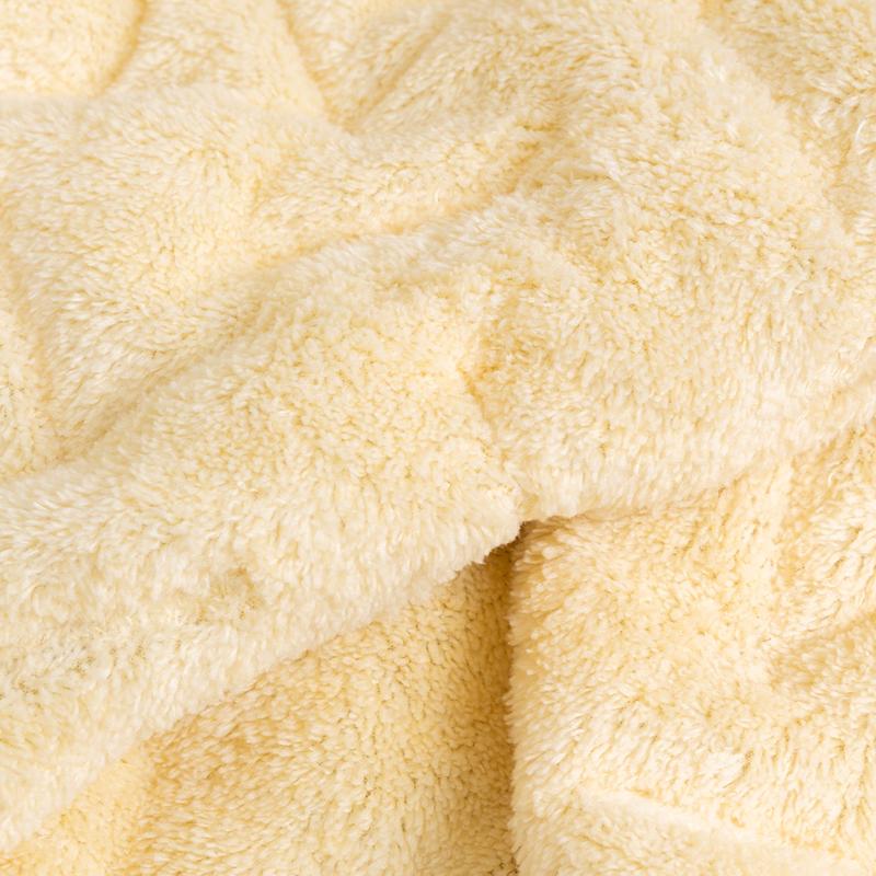 Modern Men's Long Cotton Coat: Slim-Silhouette Style with Plush Lining – A Sleek On-Trend Outerwear Piece That Merges Streamlined Design With Cozy Warmth Making It Perfect for Balancing Casual Style and Comfort During Daily Activities or Casual Gatherings