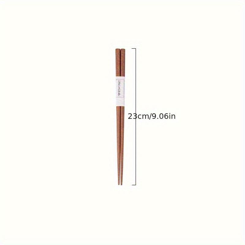 5pcs of Natural Ironwood Chopsticks, Suitable for Home Use, High-End, Non-Slip, Pointed Wooden Chopsticks.
