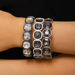 Vintage Geometric Acrylic Crystal Elastic Bracelet 3-Piece Set – Light Luxury Stacked Cushion Cut Bangle 3PCS Collection | Ins Style Contrast Frame Faceted Rhinestone Wristbands
