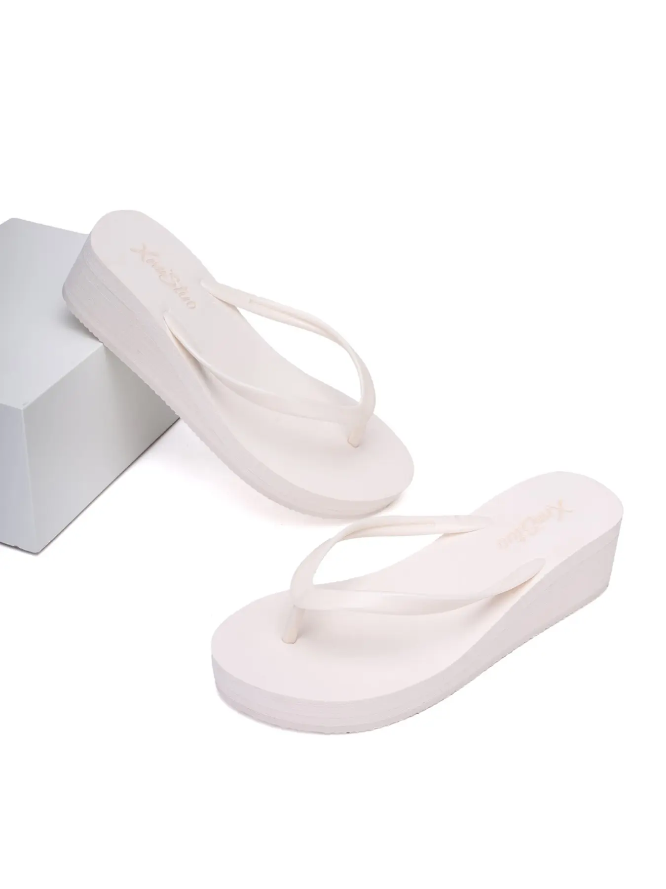 Summer Height-Boosting Thick Sole Sandals, Comfortable Fashion Anti-Slip Beach Shoes, Ideal for Vacation and Beach Activities