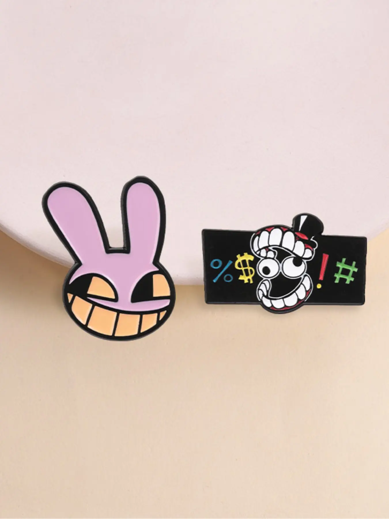 2Pcs Cartoon Funny Anime Character Rabbit, Top Hat and Teeth  Enamel Pin, Humorous Grin Bunny Badge, Fashion Accessory, Gift for Friends