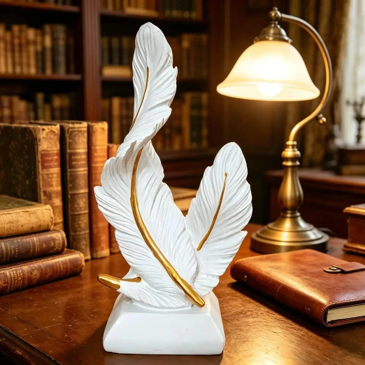 Elegant and Gold Feather Decoration, Resin Ornament with Tips, Indoor/outdoor Creative Home Decor, Decorative Ornaments, Durable and Easy to Clean