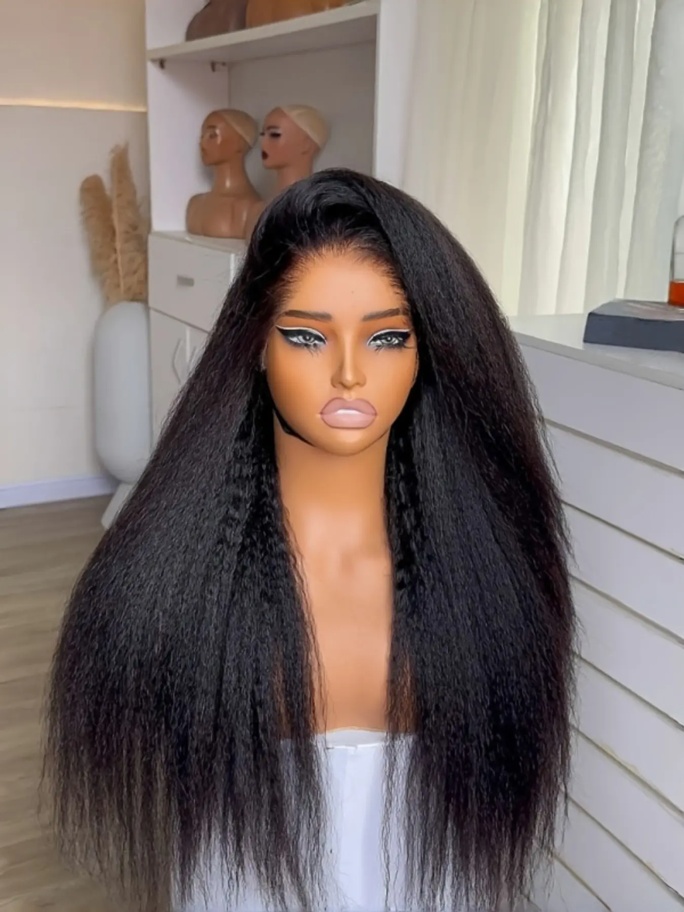 26 Inch Soft Yaki Wig, 180 Density, 13x4x1 Lace Front, Pre-Styled Baby Hair, Comfortable Wear, Heat Resistant, No Glue Needed, Lace Straight Wig