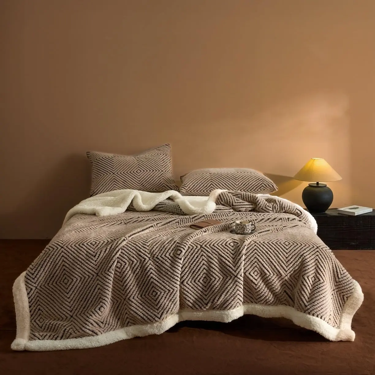 Dual-Layer Striped Plush Throw Blanket - Warm, Cozy Bedding for Sofa and Bed