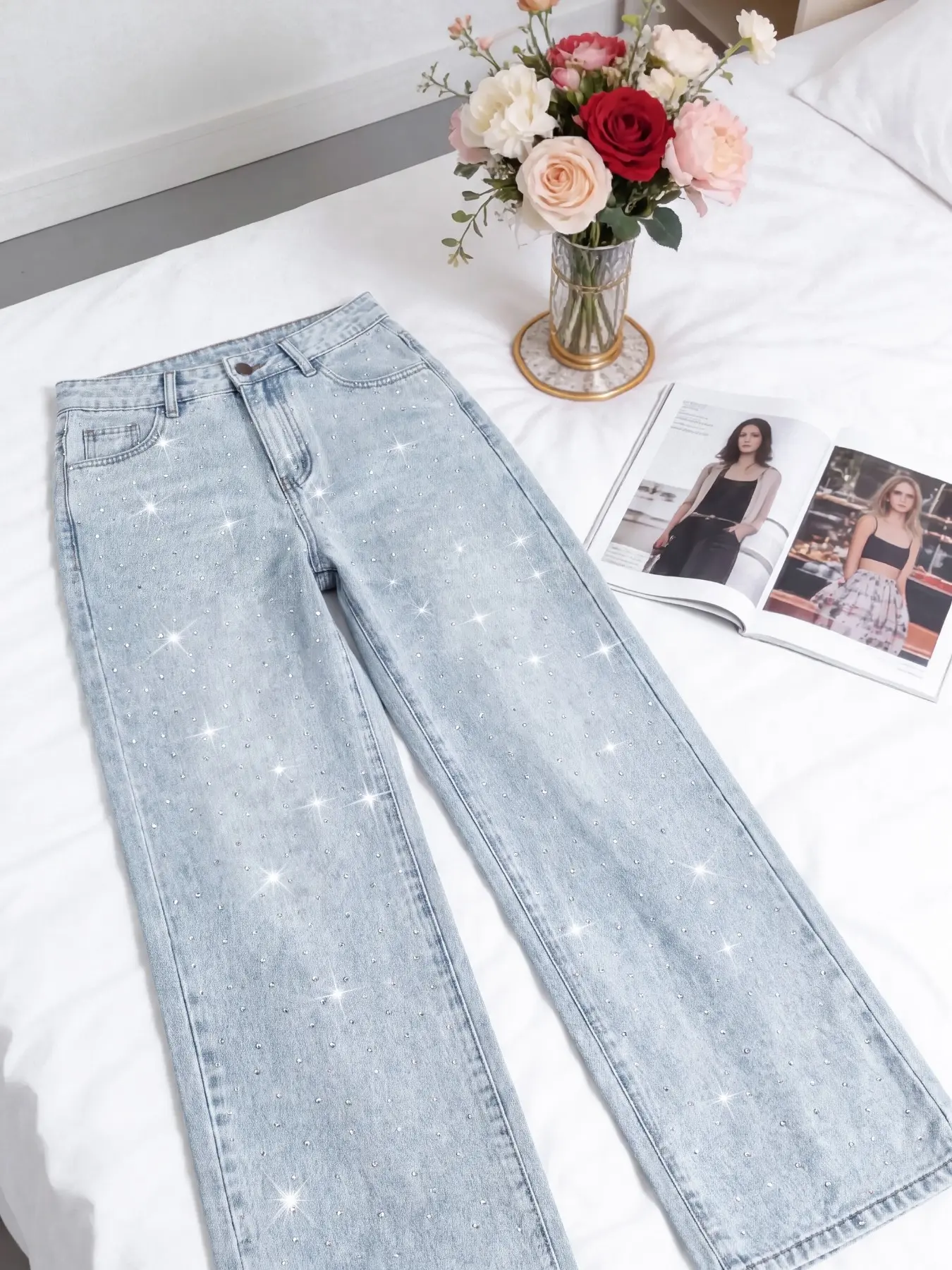 Mid-Rise Straight Leg Jeans for Women, Rhinestone Embellished & Snow Wash Denim, Slimming Streetwear Pants, Chic Casual Summer Bottoms, All-Season Trendy Womenswear
