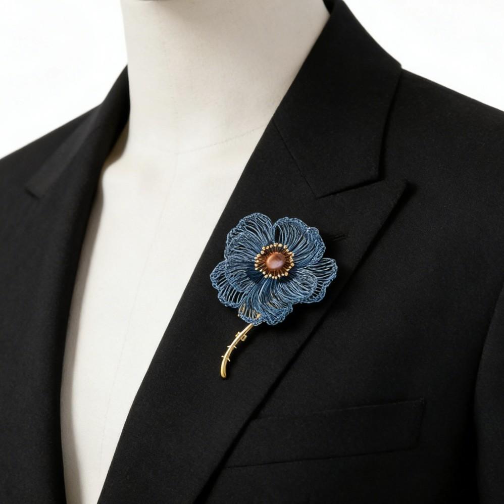 Exquisite Romantic Handmade Floral Brooch - Unique Hand-woven Wire Luxurious Niche Design