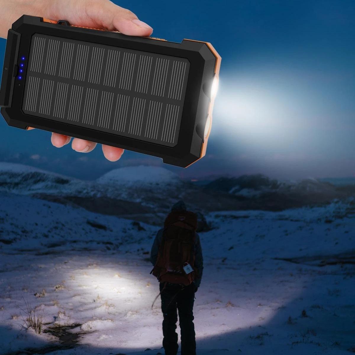Outdoor Solar Powered Flashlight Power Bank, Multifunctional Waterproof Solar Battery, Large Capacity Camping Light, Portable Outdoor Light for Hiking, Camping, Climbing