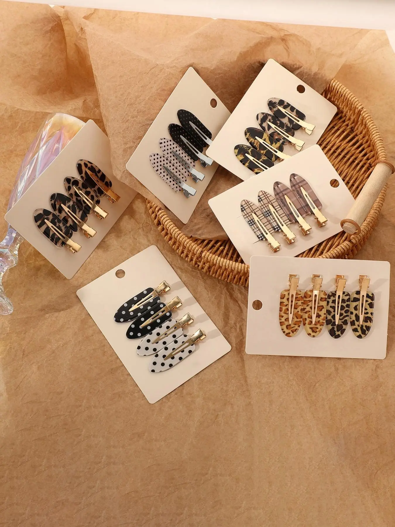 24pcs Vintage Leopard Print Decorative Hair Clips, Elegant Polka Dot Design, No-Trace Hair Accessories, Fashion Hair Accessories, Perfect for Makeup & Outdoors